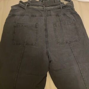 Anthropologie washed black high wasted pant, size 10.